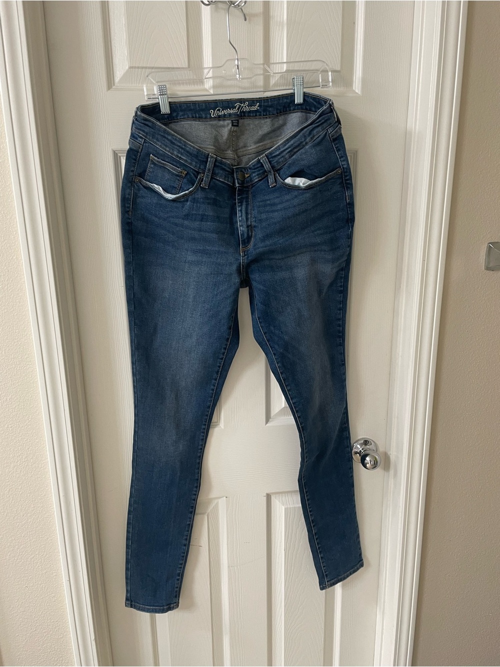 Universal Thread curvy Skinny Jeans in Dark Wash Blue 👖